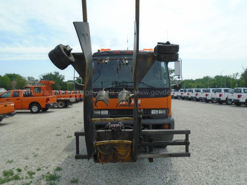 Used 1999 Chevrolet T series Paint truck For Sale on BUY MY ASPHALT